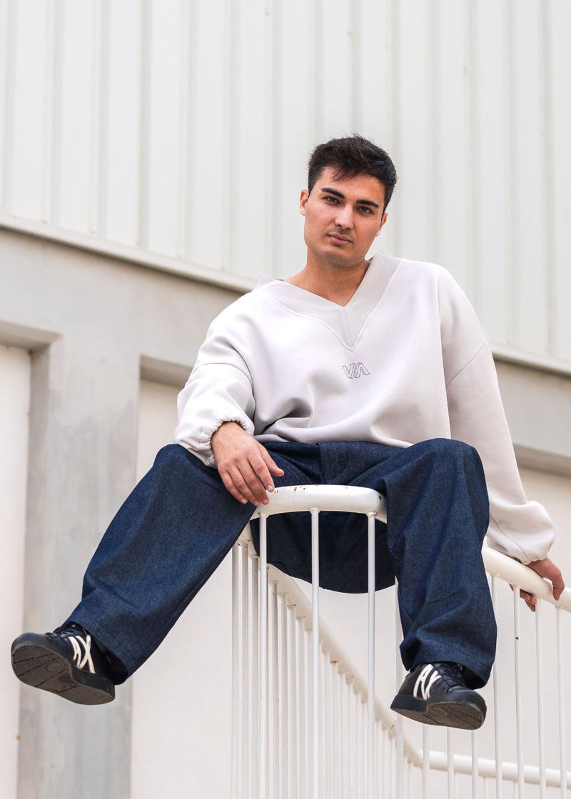 HOODIE V-NECK LIGHT GREY