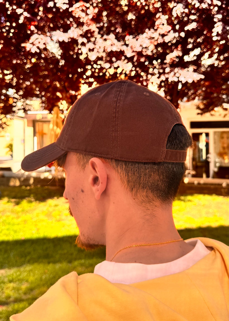 GORRA ARTIST MARRÓN